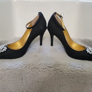 Badgley Mischka Black Heels Size 9 NWOT (Never worn; no tags, no box.